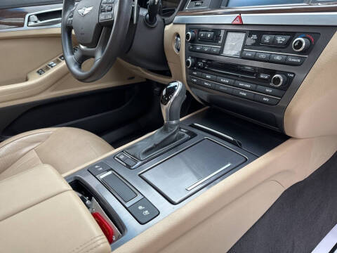 2016 Hyundai Genesis