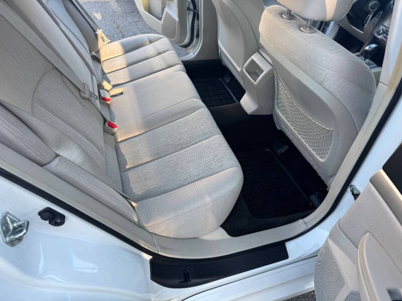 2013 Subaru Legacy 2.5i Premium