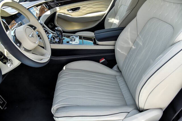 2024 Bentley Continental