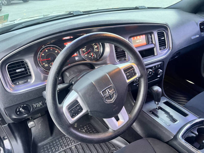 2014 Dodge Charger SE