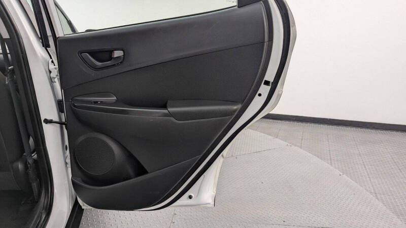 2023 Hyundai Kona SE