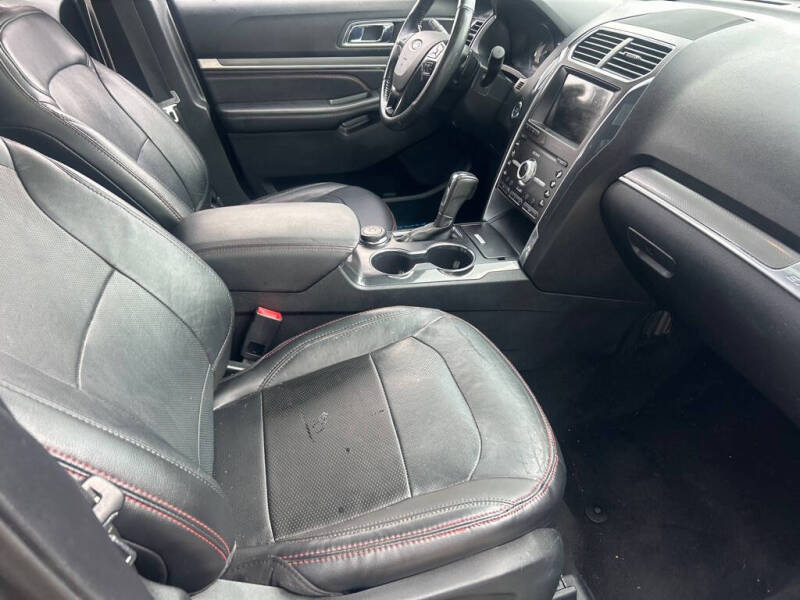 2019 Ford Explorer Sport