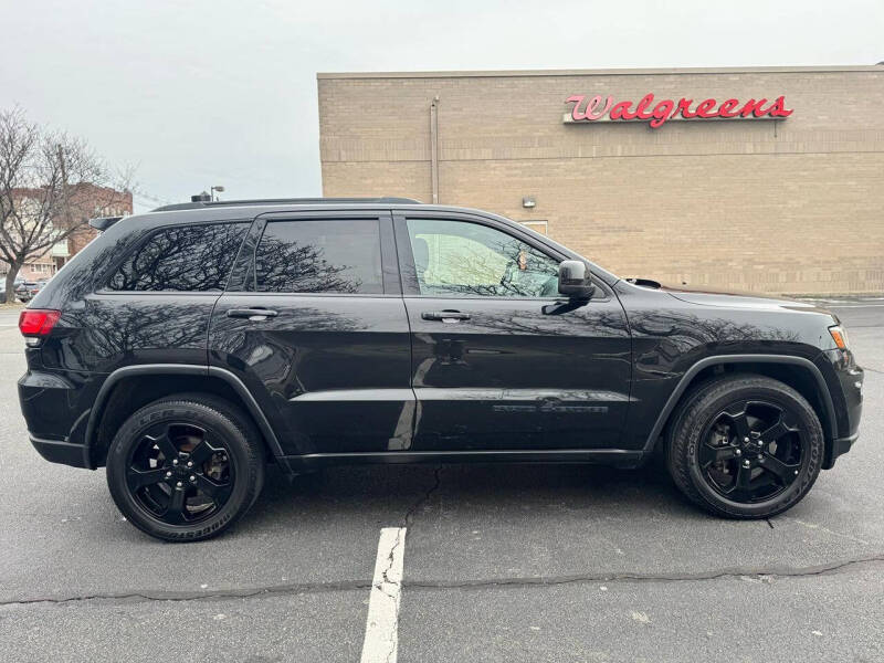 2019 Jeep Grand Cherokee Laredo