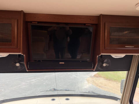 2014 Thor Motor Coach challanger
