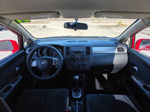 2011 Nissan Versa 1.8 S