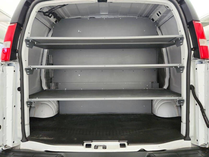 2021 Chevrolet Express 2500