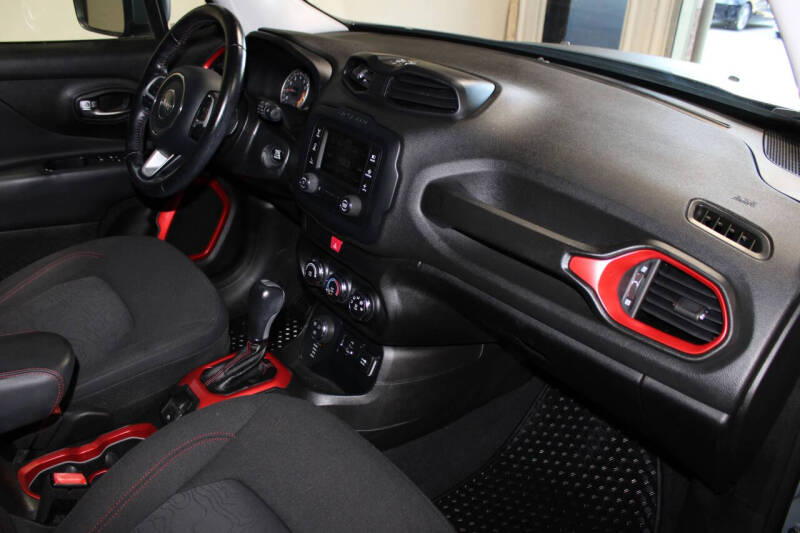 2017 Jeep Renegade Trailhawk