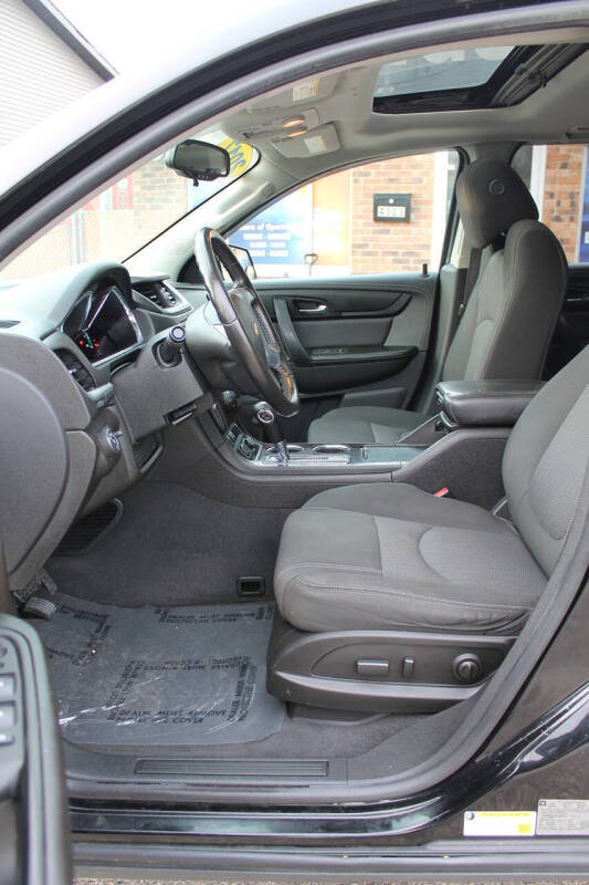 2017 Chevrolet Traverse LT