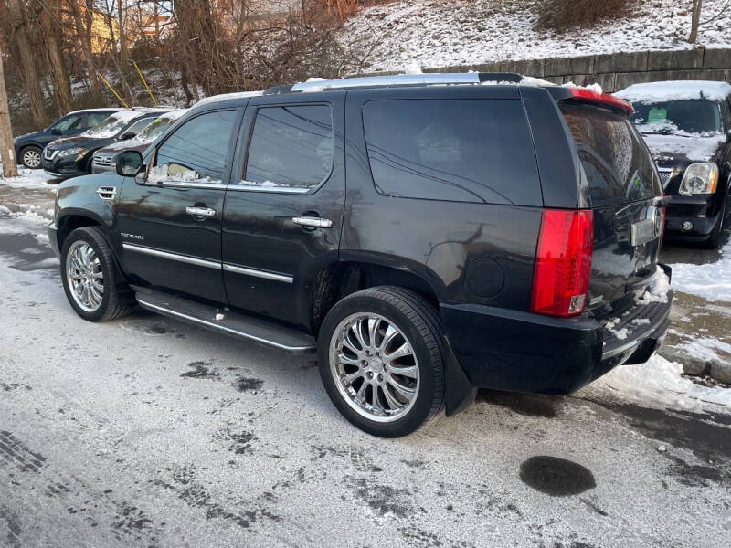 2011 Cadillac Escalade