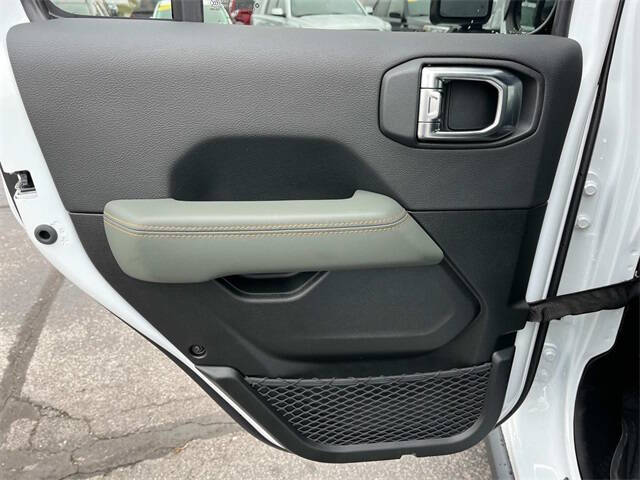 2025 Jeep Gladiator Mojave