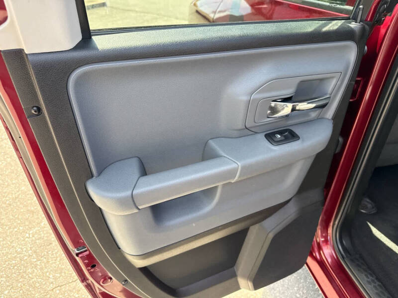 2024 RAM 1500 Classic SLT