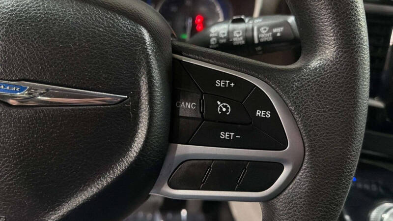 2017 Chrysler Pacifica Touring
