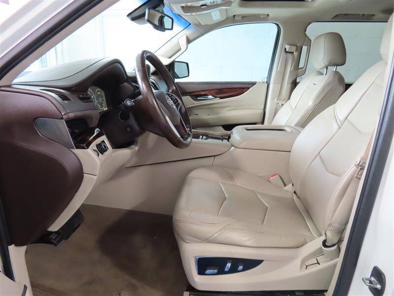 2015 Cadillac Escalade ESV Luxury