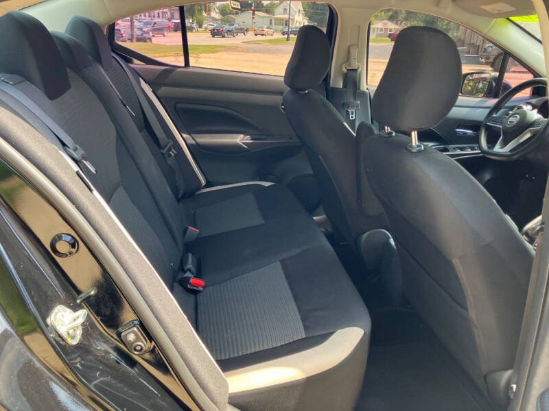 2020 Nissan Versa SV