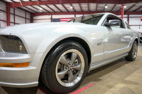 2005 Ford Mustang GT Premium