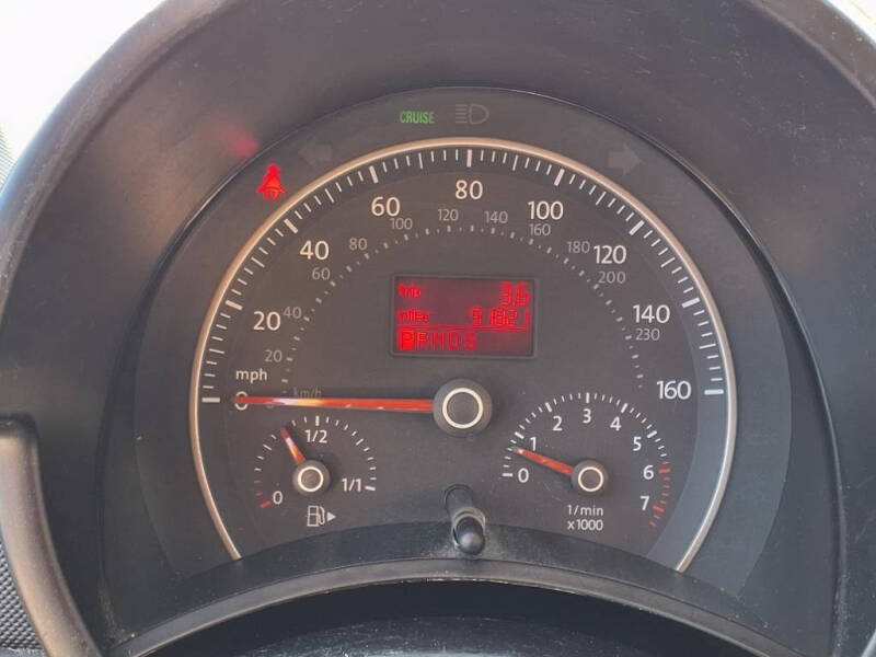 2008 Volkswagen New Beetle S