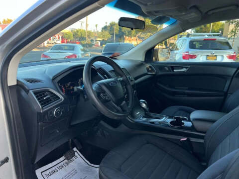 2017 Ford Edge SE