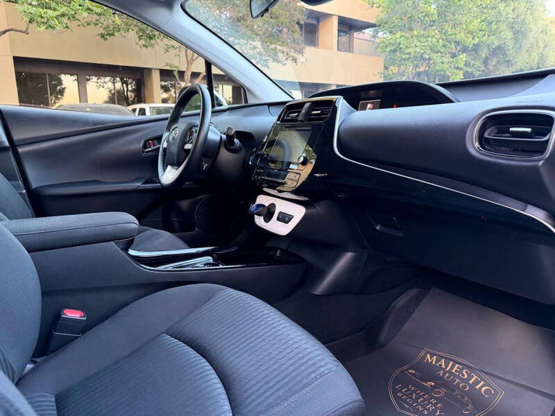 2018 Toyota Prius Three