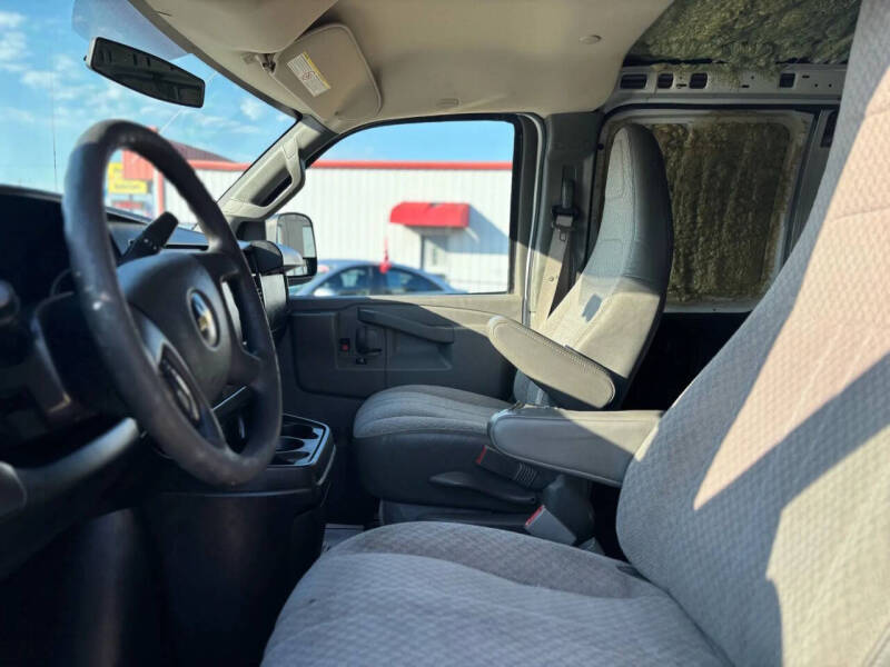 2017 Chevrolet Express 2500