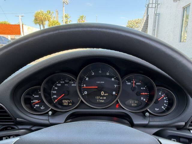 2005 Porsche 911 Carrera