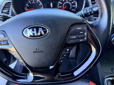 2017 Kia Forte5 SX