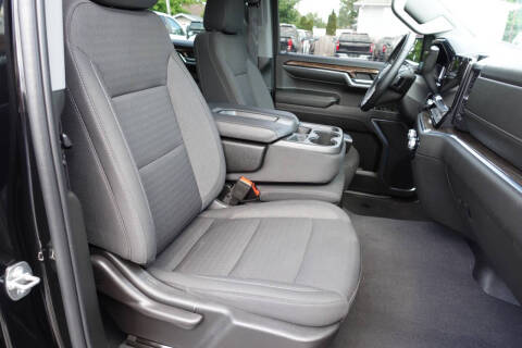 2024 GMC Sierra 1500 Elevation Standard