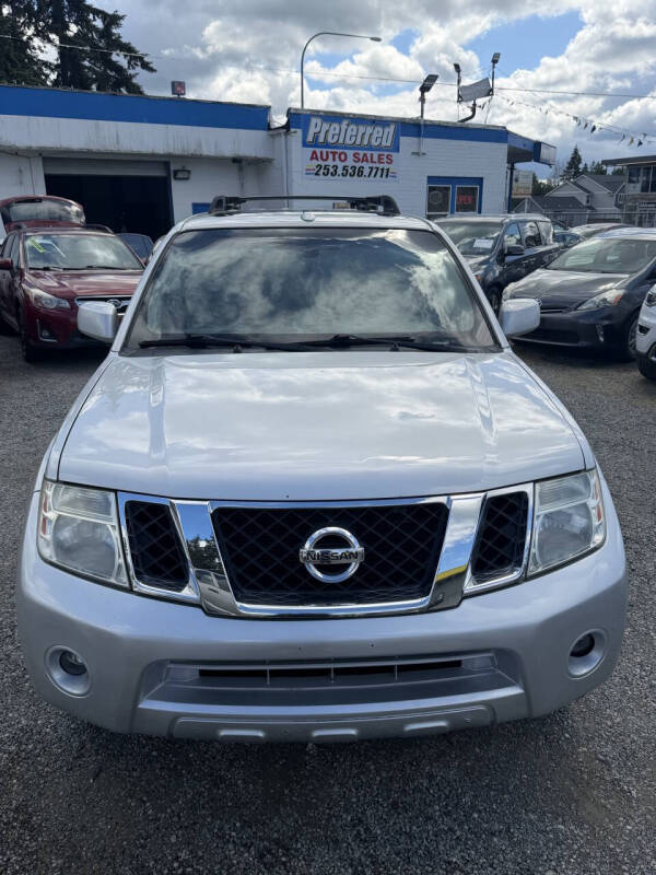 2012 Nissan Pathfinder LE