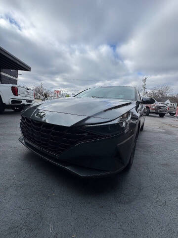 2022 Hyundai Elantra SEL