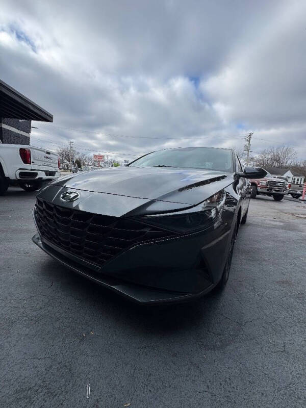 2022 Hyundai Elantra SEL