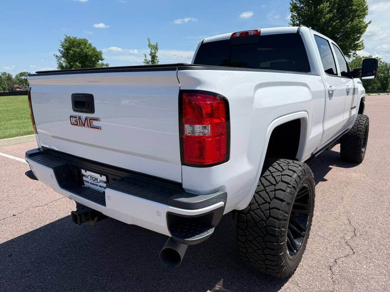 2017 GMC Sierra 3500HD Denali