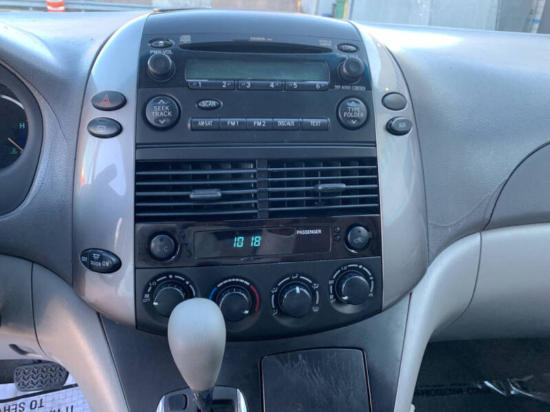 2007 Toyota Sienna LE 7-Passenger