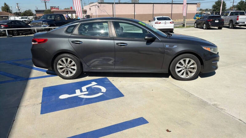 2017 Kia Optima LX