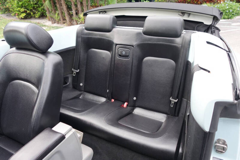 2003 Volkswagen New Beetle Convertible GLS