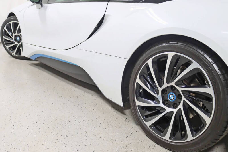 2016 BMW i8