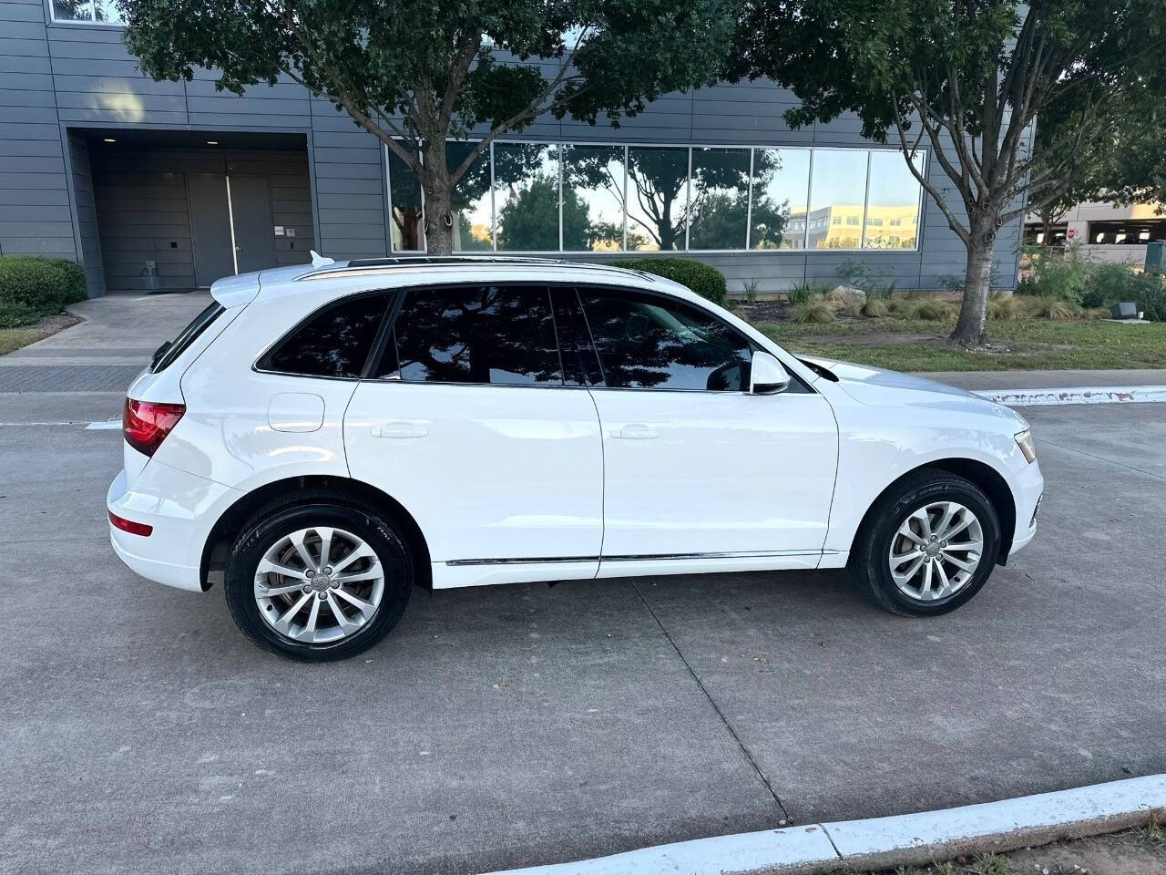 2014 Audi Q5 for sale at Central Union Auto Finance LLC in Austin, TX