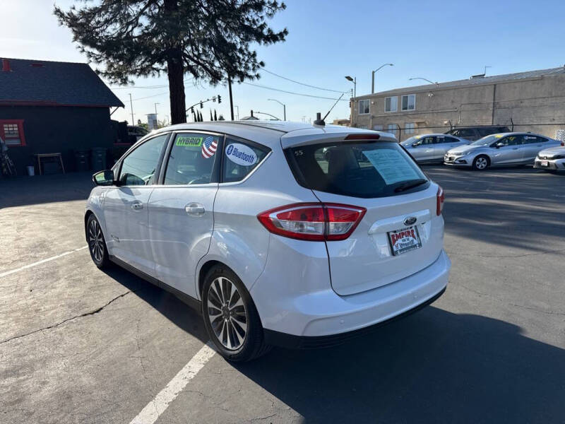 2017 Ford C-MAX Energi Titanium