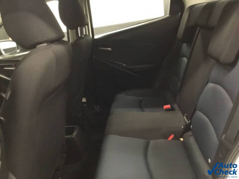 2019 Toyota Yaris LE