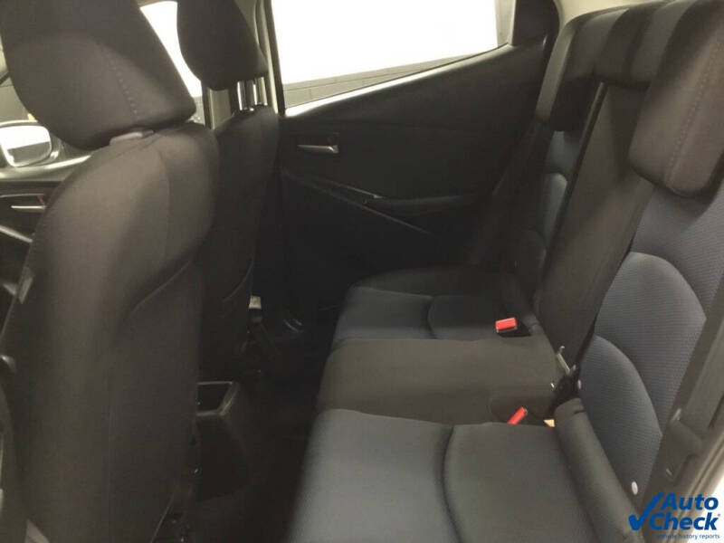 2019 Toyota Yaris LE