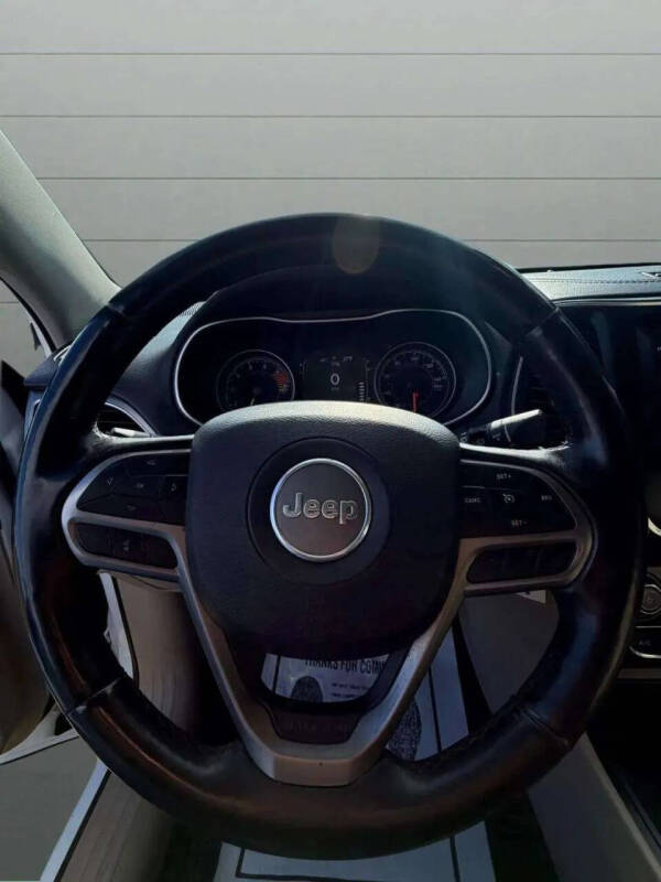 2019 Jeep Cherokee Latitude