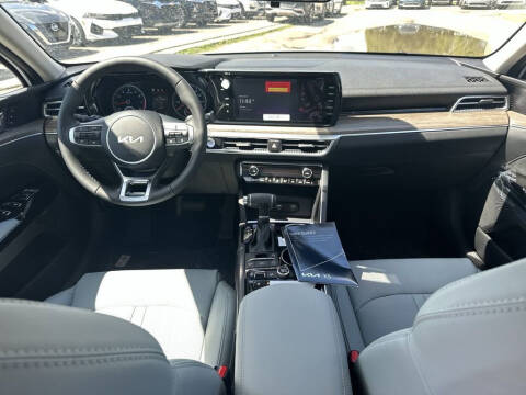 2024 Kia K5 EX