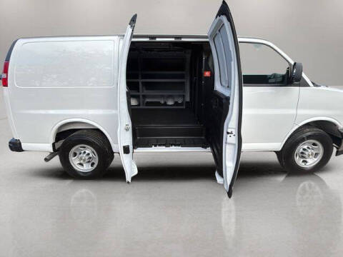 2025 Chevrolet Express 2500