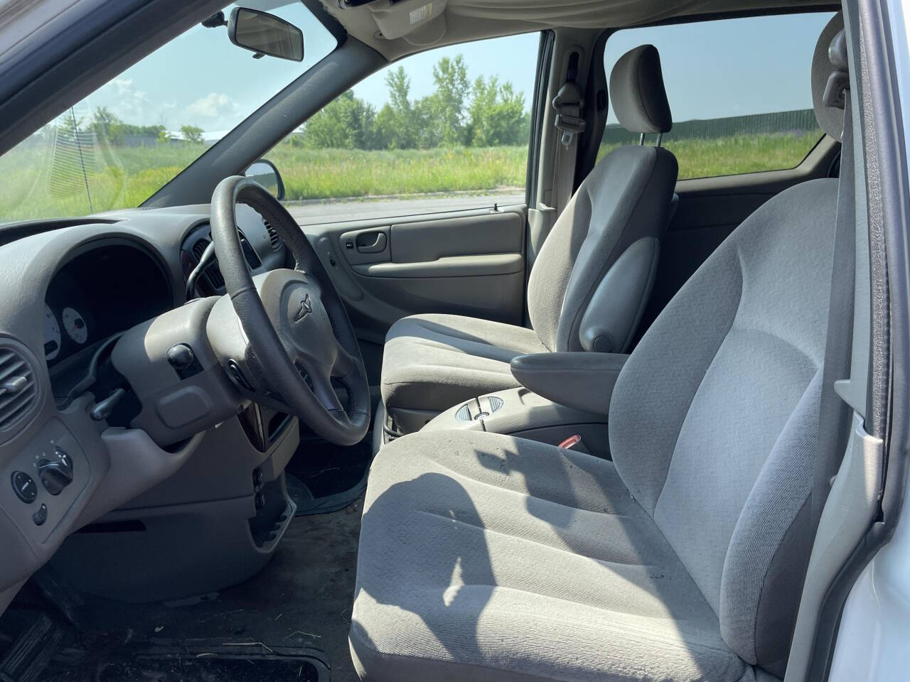 2003 Chrysler Town and Country for sale at Twin Cities Auctions in Elk River, MN