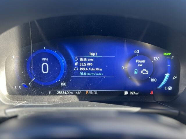 2022 Ford Escape Hybrid Titanium