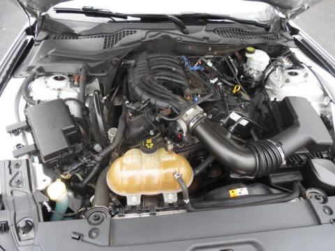 2015 Ford Mustang V6