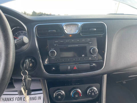 2013 Chrysler 200 LX