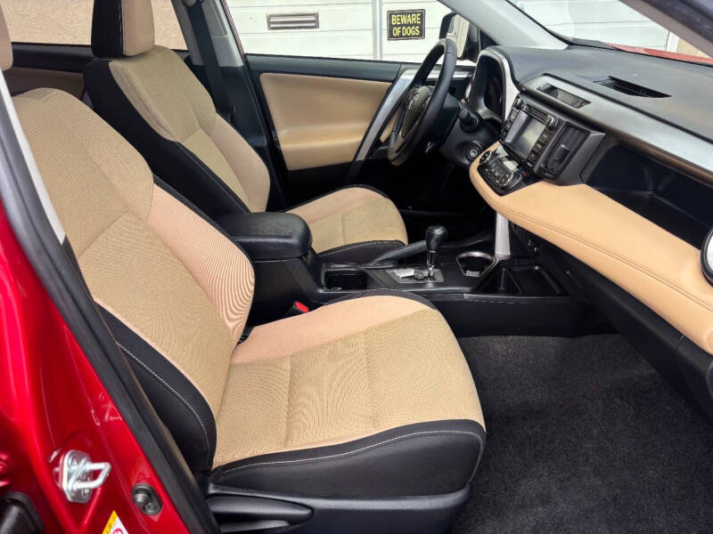 2017 Toyota RAV4 XLE