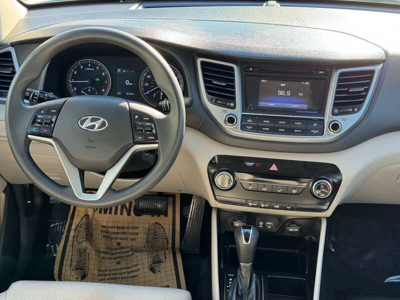 2016 Hyundai Tucson SE
