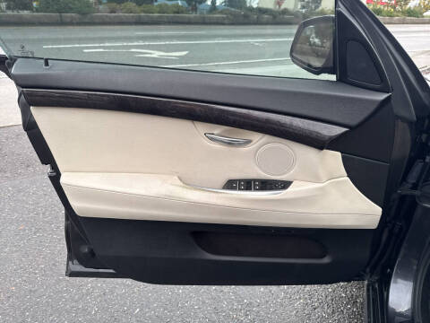 2012 BMW 5 Series 535i Gran Turismo