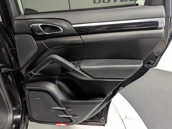 2013 Porsche Cayenne S