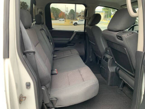 2010 Nissan Titan SE